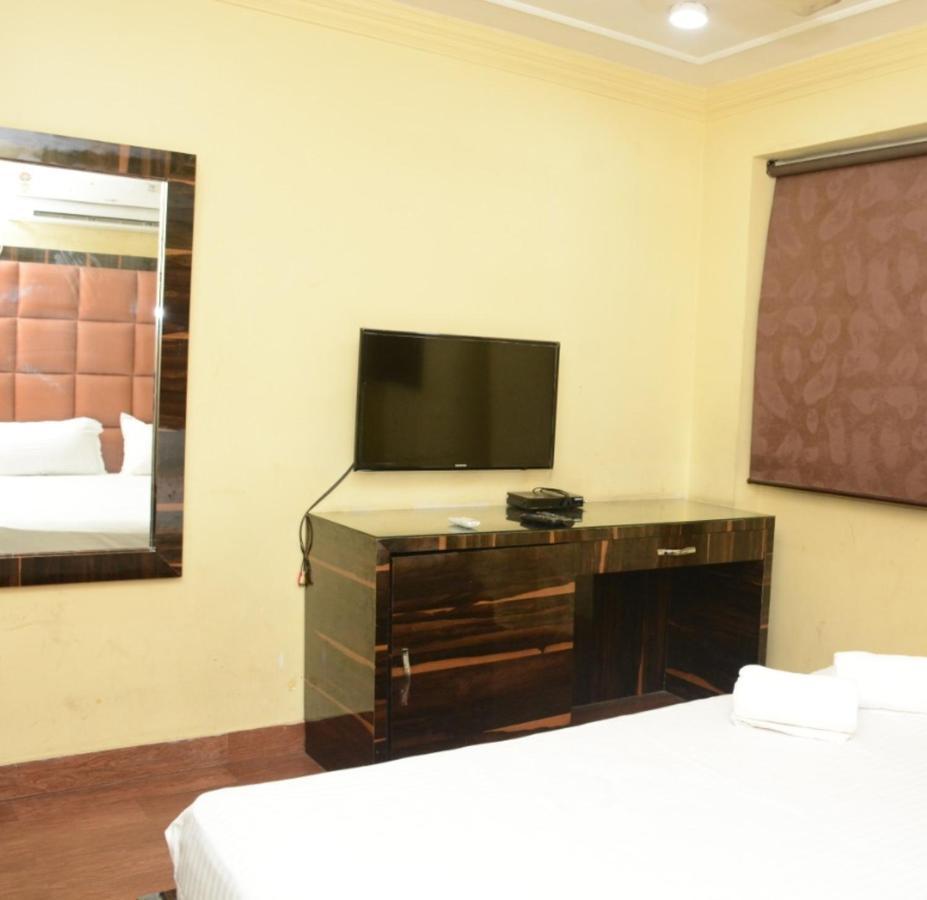 Plaza By Wb Inn, Calcutta  Esterno foto